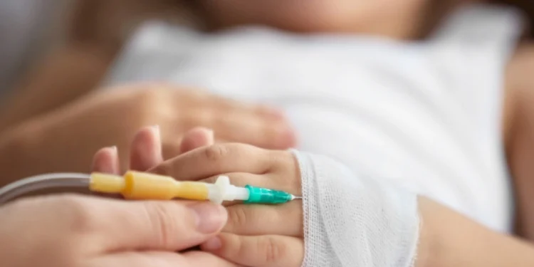 Ηλεία: Στο νοσοκομείο 4χρονο παιδί – Το καταπλάκωσε καγκελόπορτα