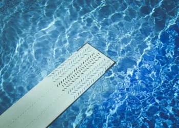 Χαλκιδική: «Σε λίγες ώρες κηδεύω το παιδί μου» λέει ο πατέρας της 8χρονης που πνίγηκε σε πισίνα κατασκήνωσης