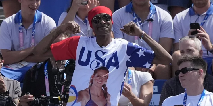O Snoop Dogg πήγε στο Παρίσι για τους Ολυμπιακούς και θα βγάλει εκατομμύρια – Πόσα λέγεται ότι κερδίζει την ημέρα
