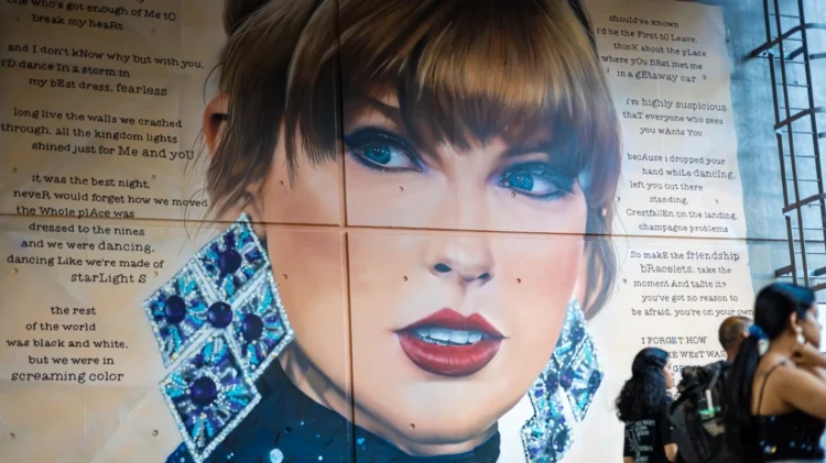 Τέιλορ Σουίφτ: Με μαχαίρια και αυτοσχέδια εκρηκτικά θα γινόταν το χτύπημα στη συναυλία στη Βιέννη