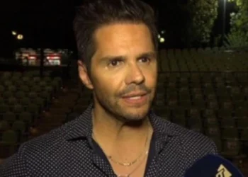 Άγριο κράξιμο Τσαλίκη σε Τσιτσιπά: «Κάκιστο παράδειγμα, ντρεπόμαστε για λογαριασμό σου»