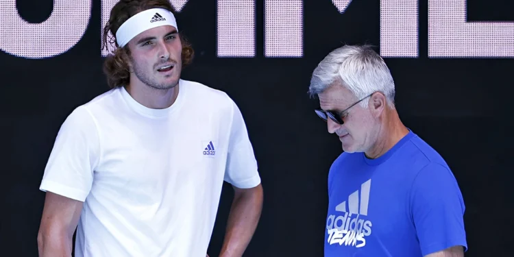 Τσιτσιπάς: Πρώτο trend στα social media για τις βρισιές στον πατέρα του – Δείτε τι του γράφουν