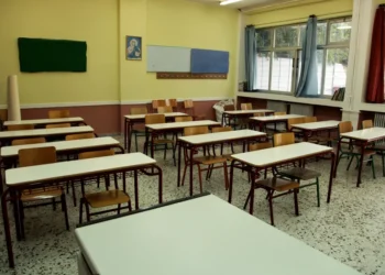 Χωρίς τέλος τα «λουκέτα» στα σχολεία – Κλείνουν 32 στην Δυτική Ελλάδα