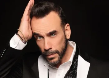 Πάνος Μουζουράκης: Θα καταθέσω υπέρ του πατρός Αντώνιου