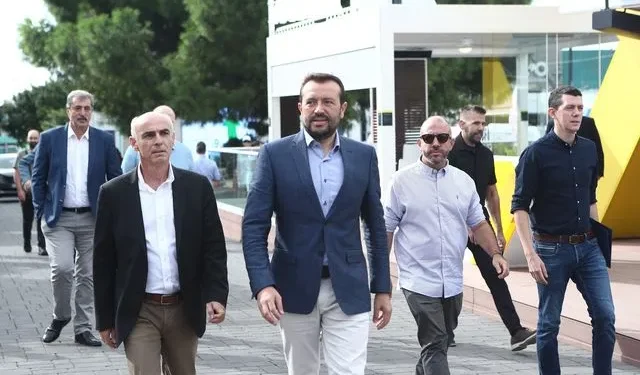 Συνοδεία Πολάκη ο Νίκος Παππάς στη ΔΕΘ