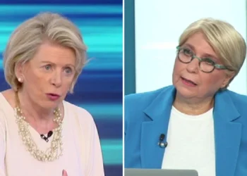 Έλενα Ακρίτα: Καβγάς με Καλογεροπούλου για τον Κασσελάκη – «Ομοφοβικός ο Πολάκης, δεν συνυπάρχω μαζί του» είπε η βουλευτής (βίντεο)