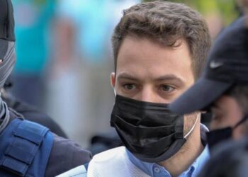 Μπάμπης Αναγνωστόπουλος: Σπουδάζει δικηγόρος στο Δημοκρίτειο Θράκης – Πώς θα παρακολουθεί