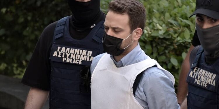 Μπάμπης Αναγνωστόπουλος: Ξεκινάει την…φοιτητική ζωή – Όλα τα νεότερα για τη Νομική