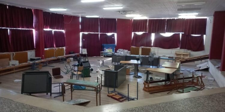 Βανδάλισαν σχολεία στην Χαλκίδα – Εικόνες ντροπής καταγγέλλει ο Δήμος (φώτο)