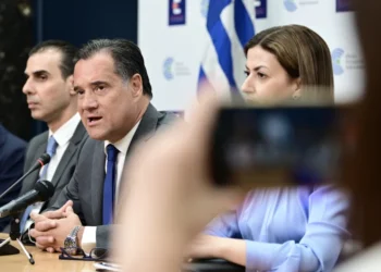 Απογευματινά χειρουργεία και σε ιδιωτικά νοσοκομεία με… voucher – Τι αλλάζει στην Υγεία