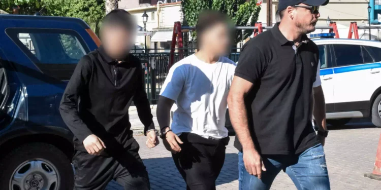 Ερμιόνη: Προφυλακιστέος ο 17χρονος που ξύρισε με φαλτσέτα 12χρονο – Ελεύθερος με περιοριστικούς όρους ο δεύτερος