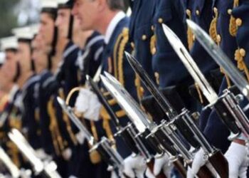 Στρατιωτικές σχολές: Μισθός 600 ευρώ στους σπουδαστές και πρόσβαση από όλα τα επιστημονικά πεδία