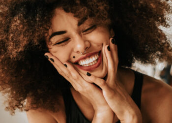 ΌΤΑΝ ΣΥΝΆΝΤΗΣΑ ΕΜΈΝΑ