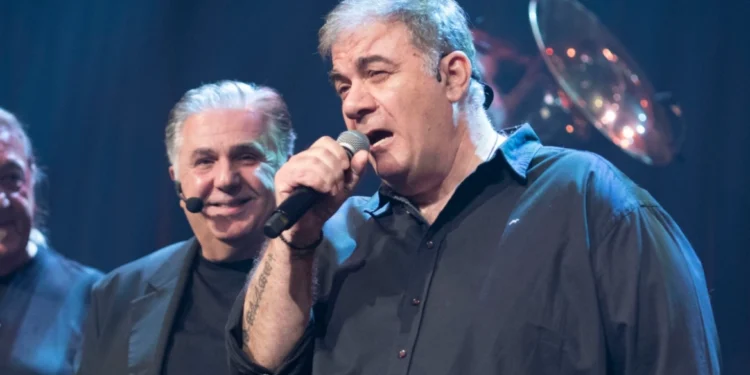 Δημήτρης Σταρόβας: Μια χαρά είναι απλά θέλει λίγη προπόνηση στον λόγο, λέει ο Ιεροκλής Μιχαηλίδης