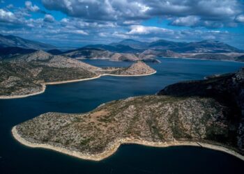 Φωτογραφία ντοκουμέντo: Δείτε πως έπεσε η στάθμη της λίμνης Υλίκη