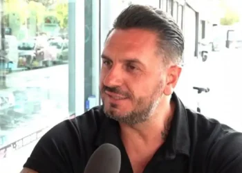 Σωτήρης Λαμάι: «Έχω πάρα πολλή πέραση στους gay, κοκκινίζω και ντρέπομαι από τα μηνύματα τους»