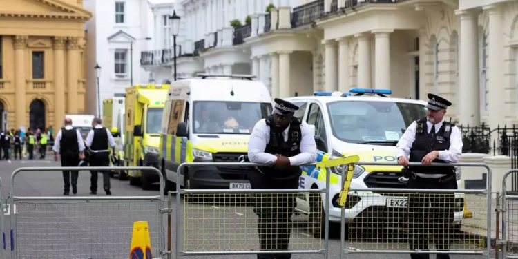 Λονδίνο: Νεκρός έφηβος από επίθεση με μαχαίρι – «Είμαι 15 μην με αφήσεις να πεθάνω»