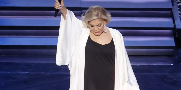 Μαρινέλλα: Αχτίδα ελπίδας για την σπουδαία ερμηνεύτρια – Έχει επαφή με το περιβάλλον