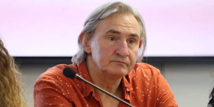 Άκης Σακελλαρίου: Δεν με είδε καν ο οδηγός του λεωφορείου, δήλωσε μετά το τροχαίο ατύχημά του