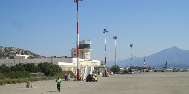 Σάμος: «Το νησί κινδυνεύει να μείνει αποκλεισμένο», λέει ο δήμαρχος