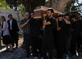 Ιερουσαλήμ: Ράγισαν καρδιές στο τελευταίο αντίο του Ιωνά Καρούση