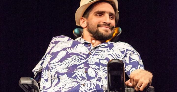 Δημήτρης Αντωνίου: Εξοργιστική απαίτηση αστυνομικού – Zήτησε να αποδείξει πως έχει ακρωτηριαστεί στο χέρι