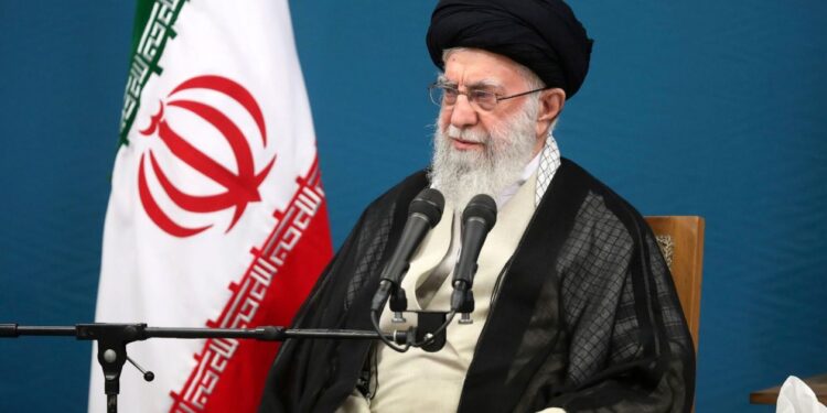 Το Ιράν απειλεί ότι θα «τινάξει στον αέρα» πετρελαϊκές εγκαταστάσεις σε όλη την Μέση Ανατολή!