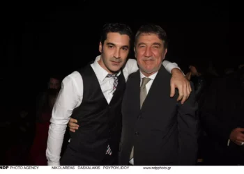 Χριστόφορος Παπακαλιάτης: Σε νέο χειρουργείο θα υποβληθεί ο πατέρας του ηθοποιού