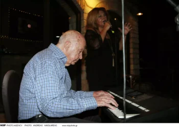 Πέθανε ο Μίμης Πλέσσας μία εβδομάδα πριν τα 100α γενέθλιά του