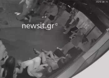 Γλυφάδα: Επέστρεψε στο σχολείο της η 14χρονη που ξυλοκοπήθηκε – Άλλαξαν γυμνάσιο οι 2 δράστριες