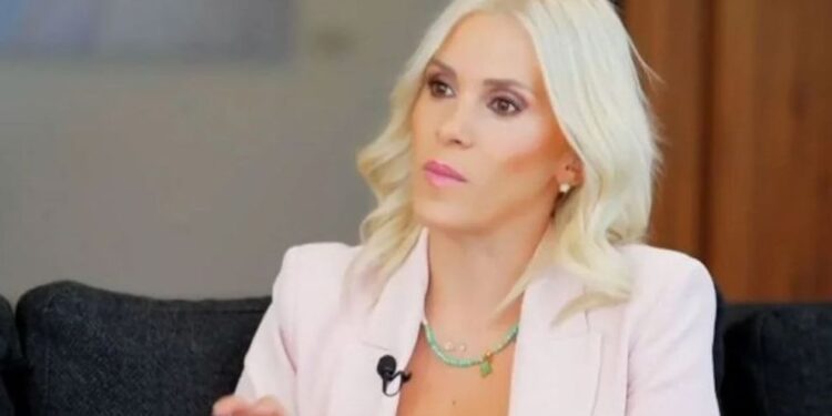 Δώρα Τσαμπάζη: «Όταν πήραμε τη διάγνωση του καρκίνου του Αλέξανδρου Νικολαΐδη θήλαζα τον γιο μου»
