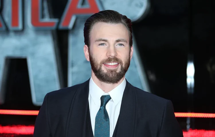 Ο Κρις Έβανς βγήκε για ποτό στη Δράμα όπου γίνονται τα γυρίσματα της ταινίας Sacrifice