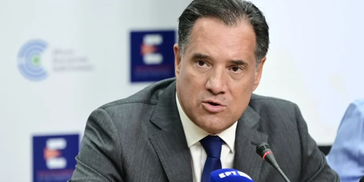 Γεωργιάδης: Πρόστιμο €800.000 σε γιατρό γιατί έγραψε χιλιάδες φάρμακα σε έναν μήνα με το ΑΜΚΑ της μητέρας του