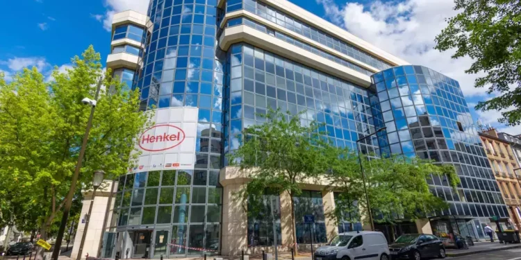 Handelsblatt: Η Henkel κλείνει εργοστάσιο της στη Γερμανία