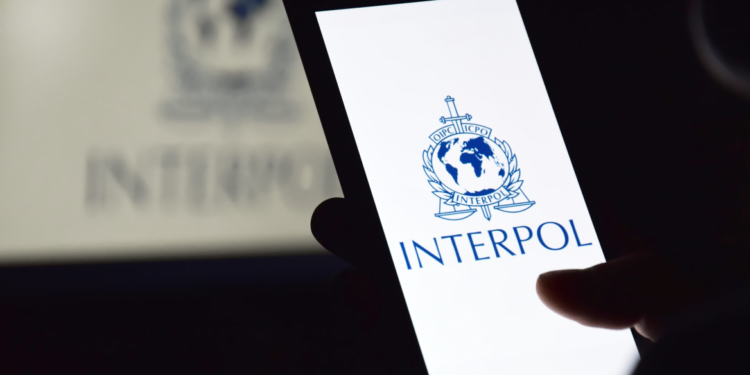 H Ιντερπόλ ανοίγει εκ νέου τον φάκελο για 46 ανεξιχνίαστες δολοφονίες γυναικών σε έξι ευρωπαϊκές χώρες