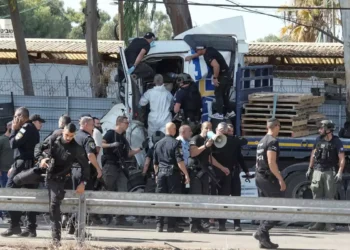 Ισραήλ: Φορτηγό έπεσε σε στάση λεωφορείου κοντά στο Τελ Αβίβ – Δεκάδες τραυματίες