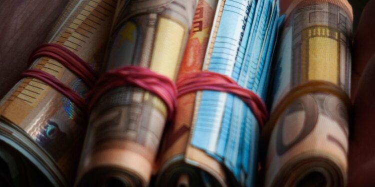 Κατασχέσεις: Στο στόχαστρο τραπεζικοί λογαριασμοί – Δείτε αν κινδυνεύετε