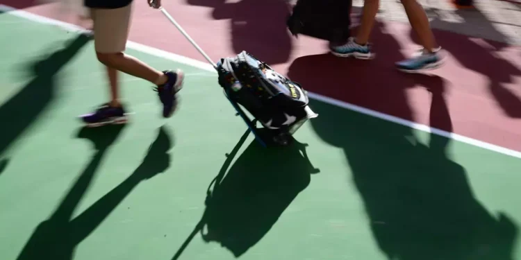 Βόλος: Ξυλοκόπησαν μαθητή σε σχολική εκδρομή – Συνομήλικοι τού έκοψαν τούφα από τα μαλλιά