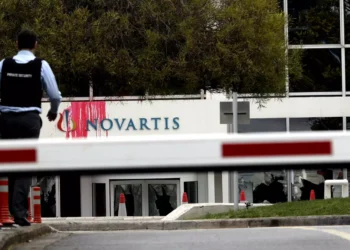 Novartis: Πράσινο φως να βγουν οι κουκούλες από τους προστατευόμενους μάρτυρες