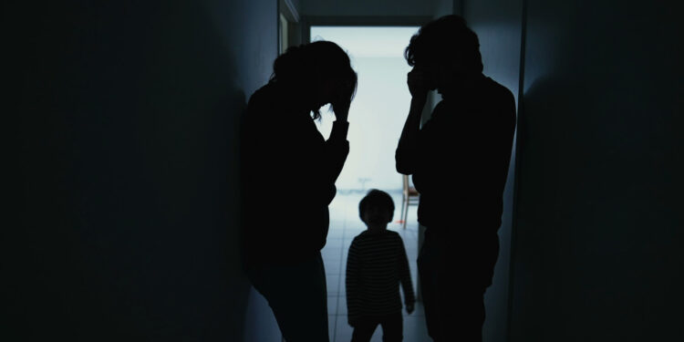 Συλλαμβάνονται 4 γονείς ημερησίως για παραμέληση εποπτείας