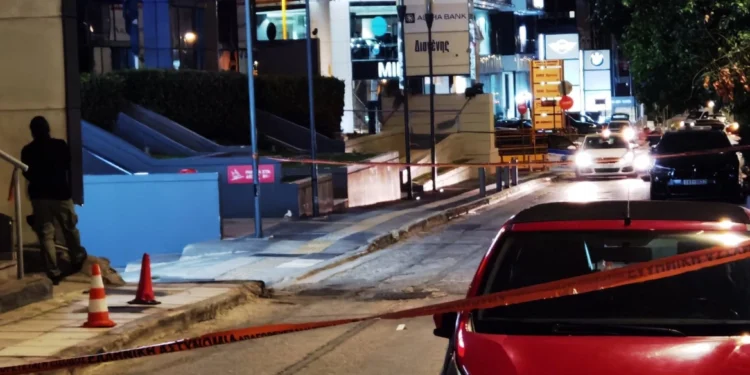 Συγγρού: Δύο τραυματίες από πυροβολισμούς – Δείτε βίντεο από τον αιματηρό καβγά