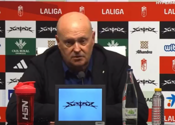 Εξερράγη πρώην τεχνικός του ΟΦΗ: «Θα φροντίσω να τους χώσω το δάχτυλο στον κ#λ@ για να ξυπνήσουν»