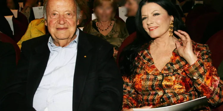 Ζωζώ Σαπουντζάκη: «Θα τραγουδήσω τόσο δυνατά που ο Μίμης Πλέσσας θα με ακούσει»