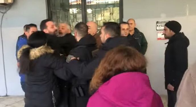 Θεσσαλονίκη: Μεγάλη ένταση στη δίκη για τη δολοφονία της 41χρονης Γεωργίας – Ξέσπασε ο αδελφός της