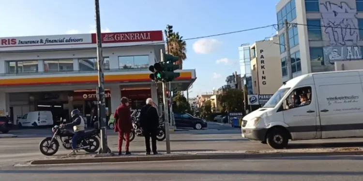 Χολαργός: Αγωνία για τον 12χρονο που χτυπήθηκε από ΙΧ ενώ οδηγούσε πατίνι – Παραμένει στη ΜΕΘ με κακώσεις στο κεφάλι