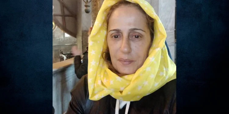 Κωνσταντινούπολη: «Μας φώναζαν συνέχεια shut up και μας έσπρωχναν» λέει η 56χρονη που έχει εγκλωβιστεί για να δικαστεί