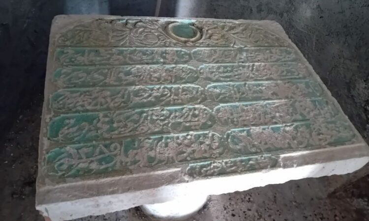 Σφακιά: Απίστευτη ανακάλυψη σε εκκλησία – Τούρκικη γραφή πάνω στην Αγία Τράπεζα!