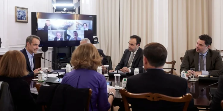 Σύσκεψη υπό τον πρωθυπουργό για την AI: Η βελτίωση δημοσίου, Παιδείας και Υγείας στο επίκεντρο