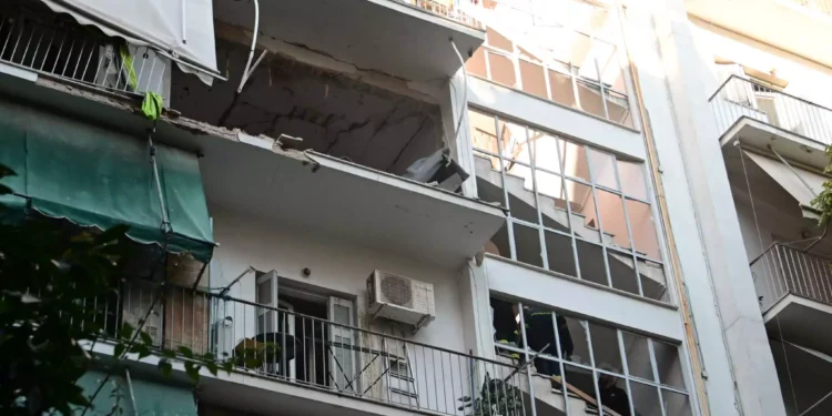 Αμπελόκηποι: Ταυτοποιήθηκε η τραυματίας της έκρηξης – Ετοίμαζαν την «τέλεια» βόμβα που θα σκότωνε κόσμο