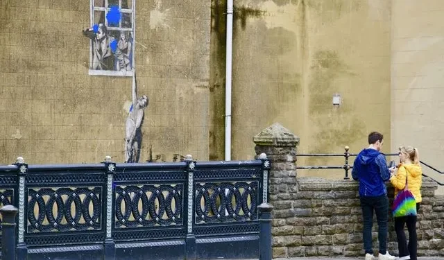 Έργο του Banksy θα πωληθεί μαζί με το κτίριο πάνω στο οποίο είναι ζωγραφισμένο